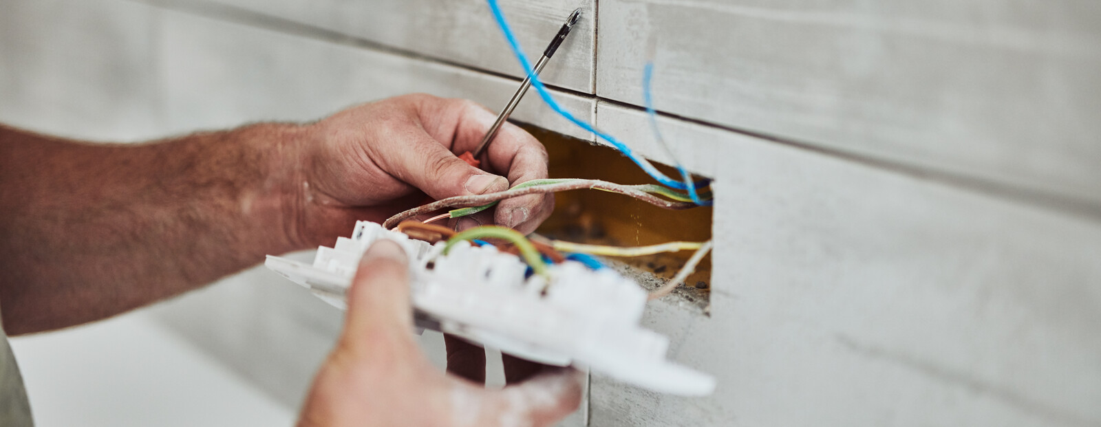 Neu- und Altbauinstallation